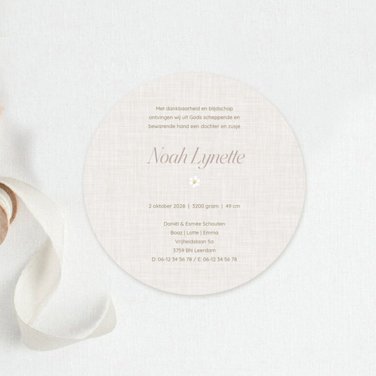 Geboortekaartje Noah rond achterzijde Maison à la carte