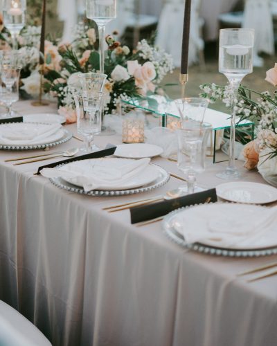 decorated-table-setting-wedding-celebration